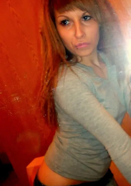 Инесса из Лопарской, мне 21, познакомлюсь для дружбы