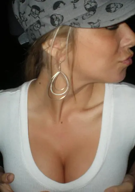 Светлана из Пустошки, мне 24, познакомлюсь для дружбы