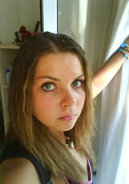 Елизавета из Шахт, мне 20, познакомлюсь на одну ночь