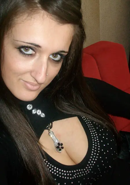 Я Татьяна, 24, из Рязанска, ищу знакомство для постоянных отношений