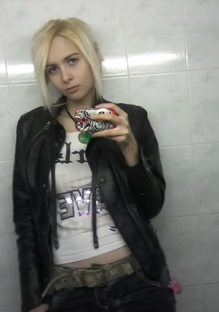 Я Надежда, 18, знакомлюсь для постоянных отношений в Горячем Ключе