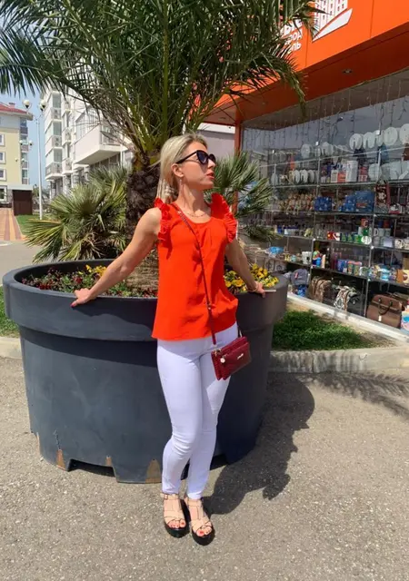 Lika из Сочи, ищу на сайте приятное времяпровождение