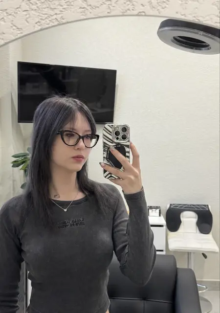 Я Настя, 18, знакомлюсь на одну ночь в Москве