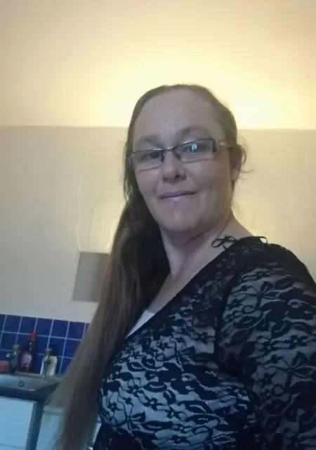 Я Kathryn, 40, из Лондона, ищу знакомство