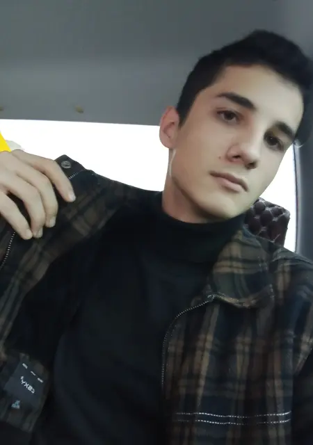 Арчибальд из Казани, мне 22, познакомлюсь для приятного времяпровождения