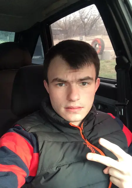 Кирилл из Домодедова, ищу на сайте знакомства без обязательств