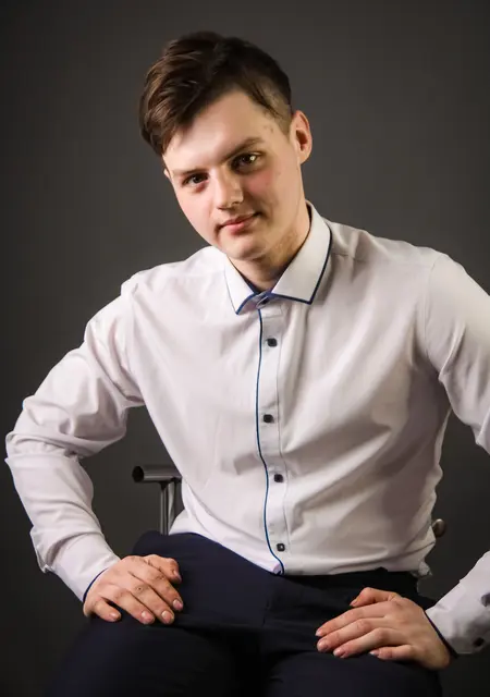 Я Вячеслав, 23, из Бердска, ищу знакомства на одну ночь