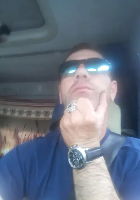 Я Андрей, 50, знакомлюсь без обязательств в Сургуте