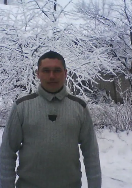 Владимир из Буя, мне 45, познакомлюсь на одну ночь