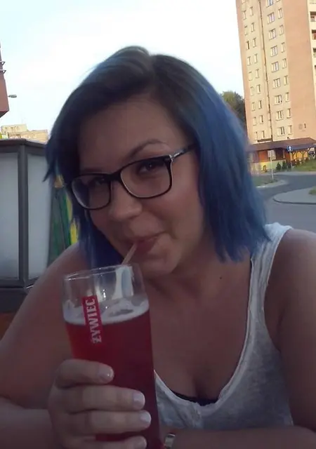 Александра из Североморска, ищу на сайте постоянные отношения