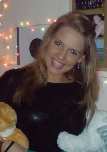Я Лариса, 23, из Минеральных Вод, ищу знакомства без обязательств