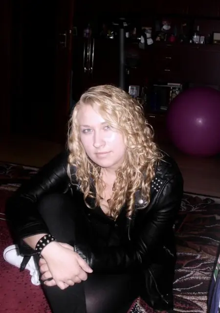 Я Оксана, 24, знакомлюсь на одну ночь в Бежецке