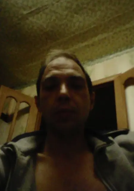 Я Сергей, 41, из Борисоглебска, ищу знакомства на одну ночь