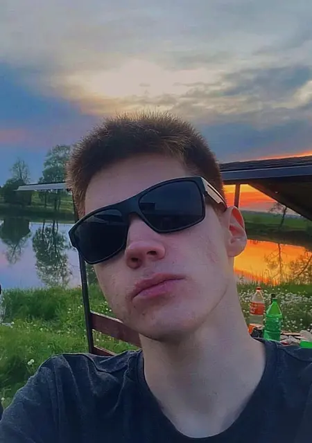 Алексей из Стерлитамака, мне 19, познакомлюсь на одну ночь