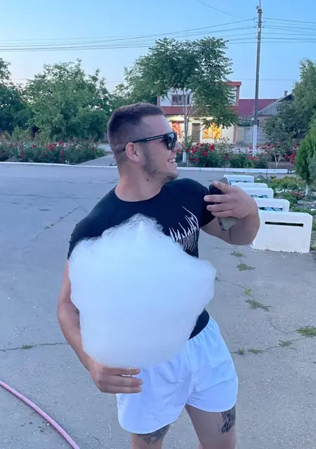 Николай из Крымска, ищу на сайте знакомства на одну ночь