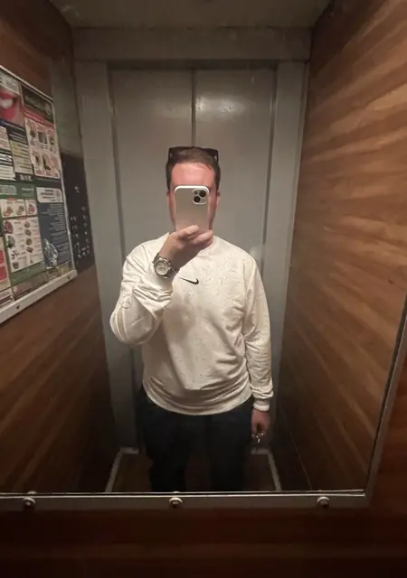 Я Дмитрий, 21, из Уфы, ищу знакомство для открытые отношения