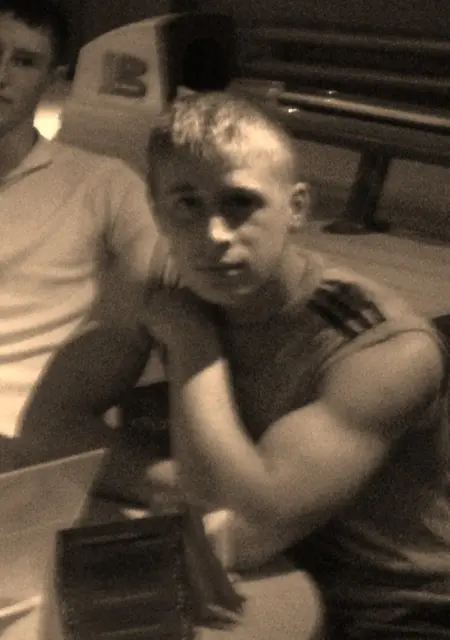 Я Артём, 31, знакомлюсь для приятного времяпровождения в Анжеро-Судженске