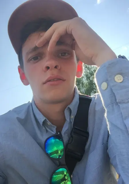 Я Владислав, 27, знакомлюсь для постоянных отношений в Озерске