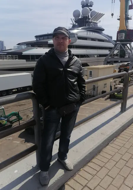 Я Андрей, 53, из Владивостока, ищу знакомства без обязательств