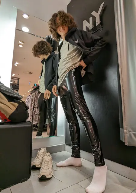 Я Влад, 21, знакомлюсь без обязательств в Туле