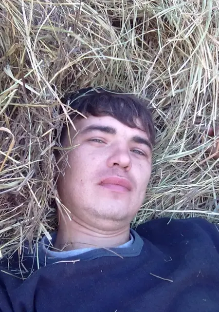 Я Сашик, 41, из Ахтубинска, ищу знакомства на одну ночь