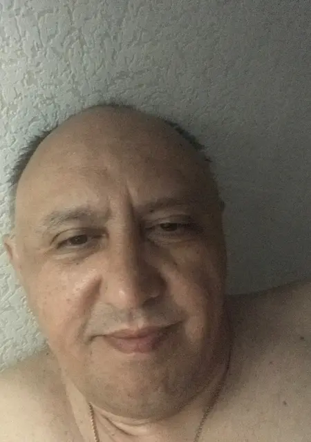 Anatoly из Южно-Сахалинска, мне 54, познакомлюсь на одну ночь