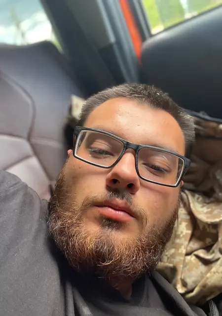 Михаил из Валдая, ищу на сайте знакомства на одну ночь