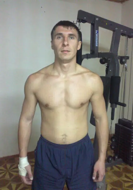 Я Егор, 40, из Прохладного, ищу знакомства без обязательств