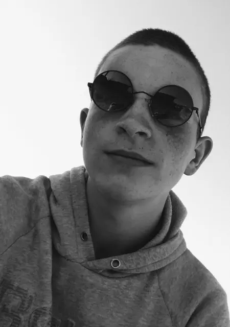 Иванушка из Чебаркуля, мне 26, познакомлюсь на одну ночь