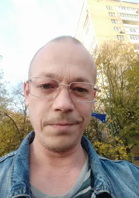 Я Александр, 49, из Гусь-Хрустального, ищу знакомства без обязательств