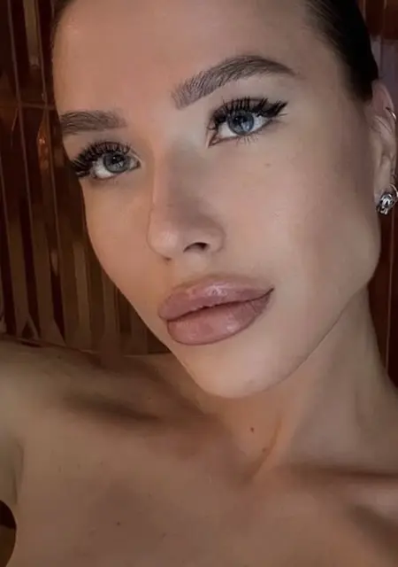 Я Вероника, 23, знакомлюсь без обязательств в Хабаровске