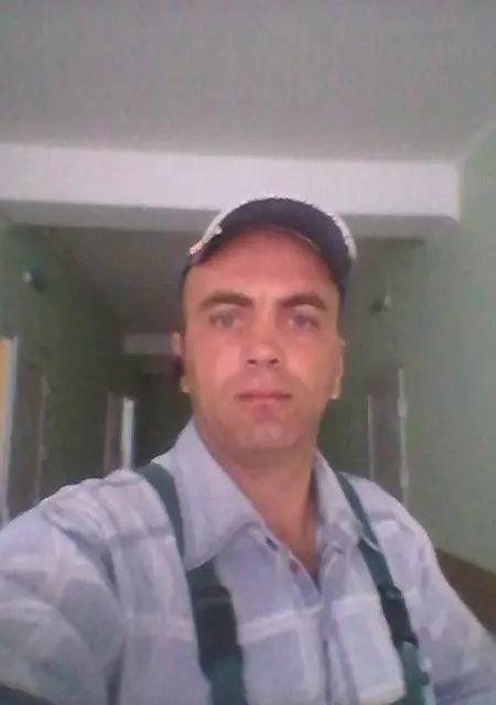 Я Саша, 46, из Гродно, ищу знакомство для дружбы