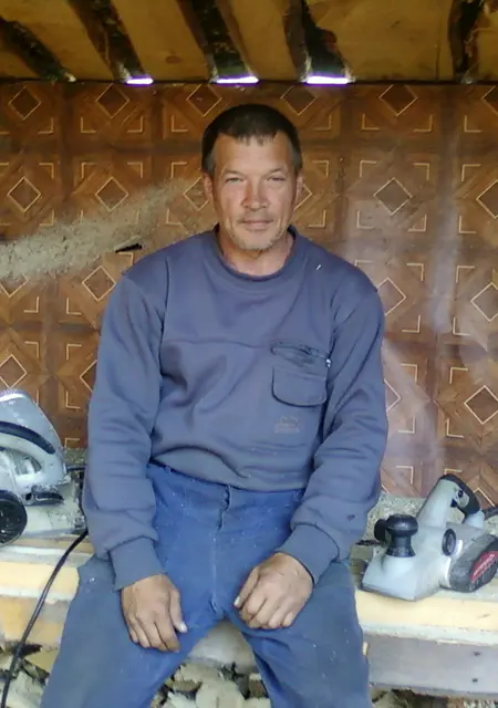 Я Владимир, 64, из Саратова, ищу знакомство для дружбы