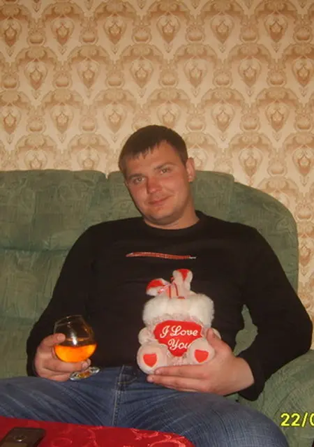 Я Дима, 40, из Новосибирска, ищу знакомства на одну ночь