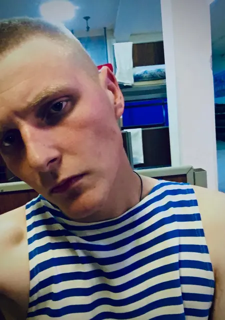 Я Дима, 24, из Касимова, ищу знакомства на одну ночь