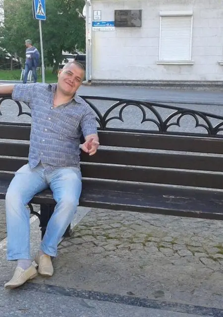 Я Oleg, 45, знакомлюсь для вирта в Мончегорске