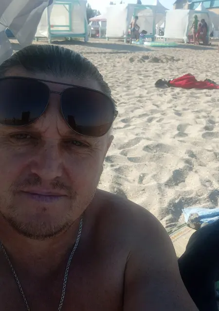 Георгий из Курска, мне 49, познакомлюсь для общения