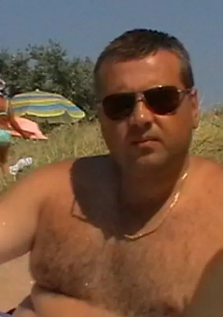 Сергей из Керчи, ищу на сайте знакомства на одну ночь