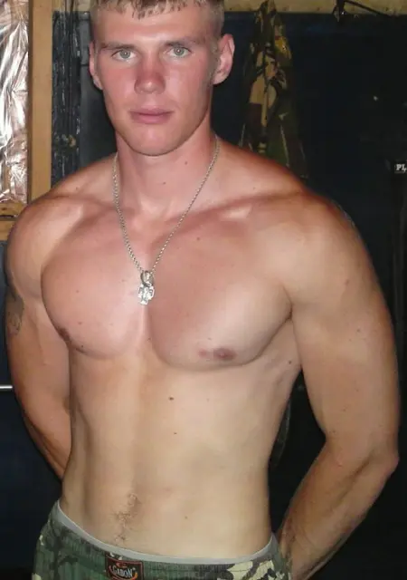 Максим из Арамиля, мне 37, познакомлюсь на одну ночь