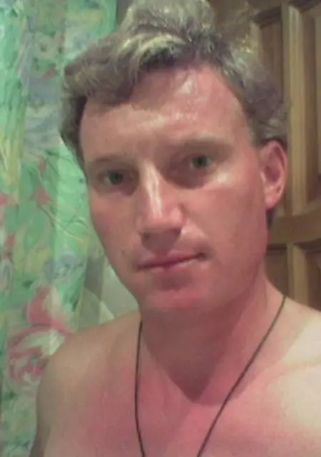 Я Алексей, 45, из Луховиц, ищу знакомства без обязательств