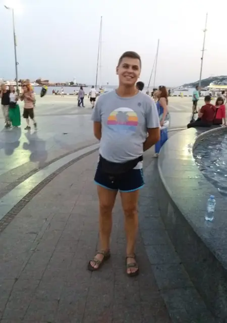 Илья из Нахабина, ищу на сайте приятное времяпровождение