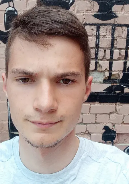Я Дима, 23 років з Харкова, шукаю знайомства без зобов'язань