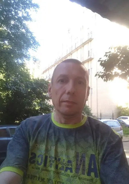 Я Vlad, 47, из Петрозаводска, ищу знакомство для постоянных отношений