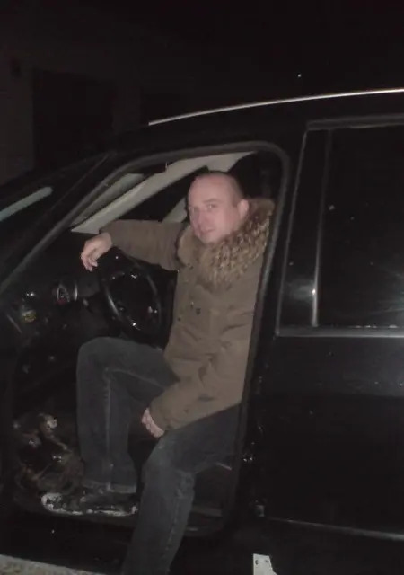 Денис из Ухты, ищу на сайте знакомства на одну ночь