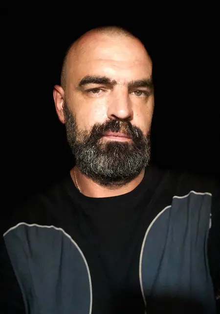 Фёдор из Энгельса, мне 43, познакомлюсь на одну ночь