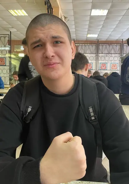 Сергей из Владимира, мне 19, познакомлюсь для дружбы