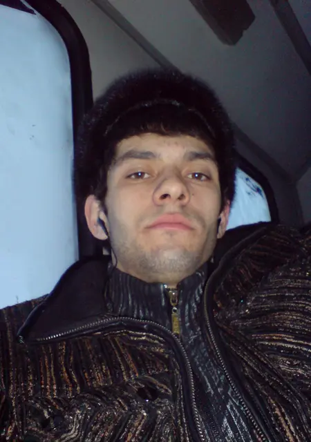 Евген из Ноябрьска, ищу на сайте знакомства на одну ночь