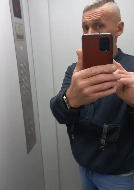 Я Андрей, 49, знакомлюсь без обязательств в Кирове