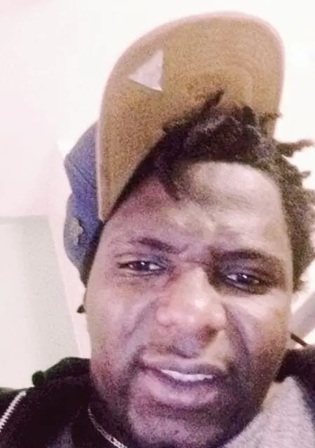 Moss из Рима, мне 26, познакомлюсь