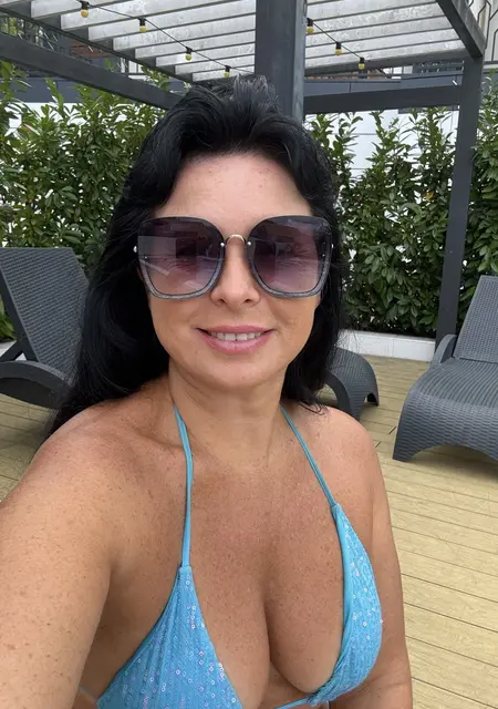 Я Татьяна, 48, знакомлюсь на одну ночь в Сочи